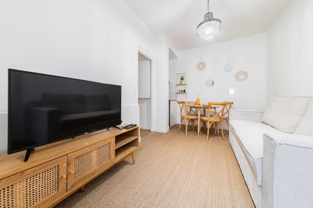 Jolie 2 Pieces 35M2 Bien Equipee 4P - Paris 20 - Flat-Guestアパートメント エクステリア 写真